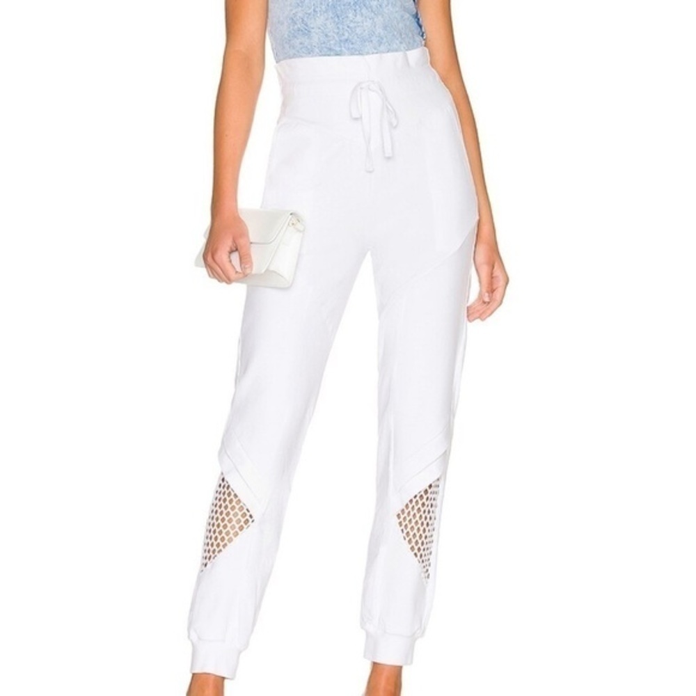 Ridley Sweatpant in White
Noam revolve